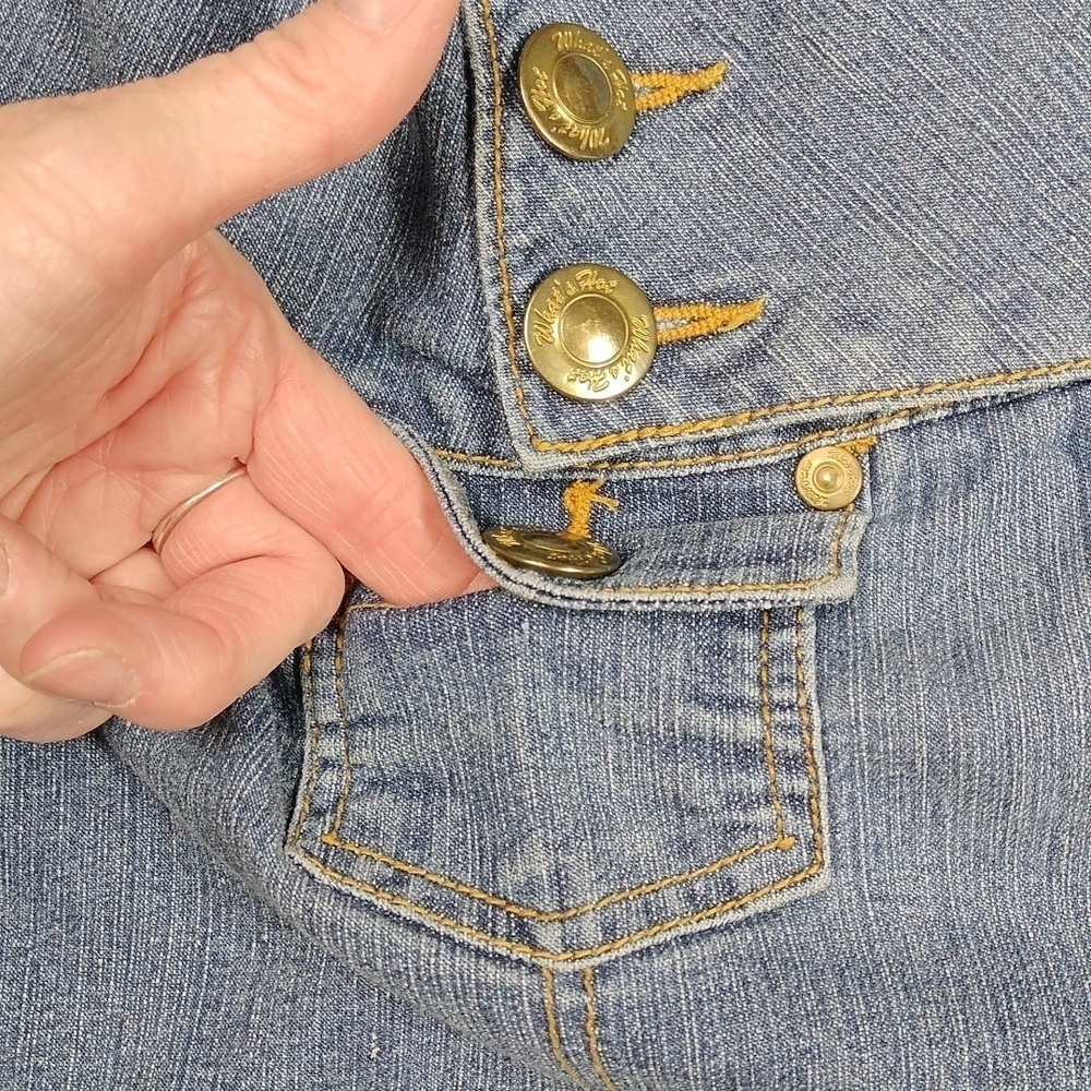 What's Hot Women's Jean Capris Size 16 - Picture 3 of 15